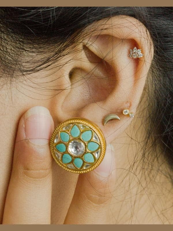 Mruvi Flower Earings Mruvi Flower Earings