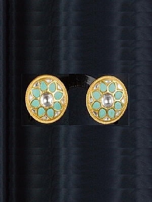Mruvi Flower Earrings Mruvi Flower Earrings